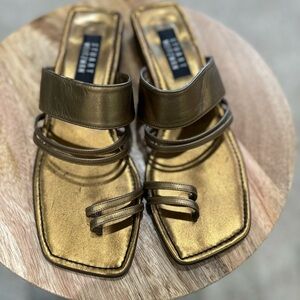 Used Stuart Weitzman Bronze Women's Sandals Size 8.5 N